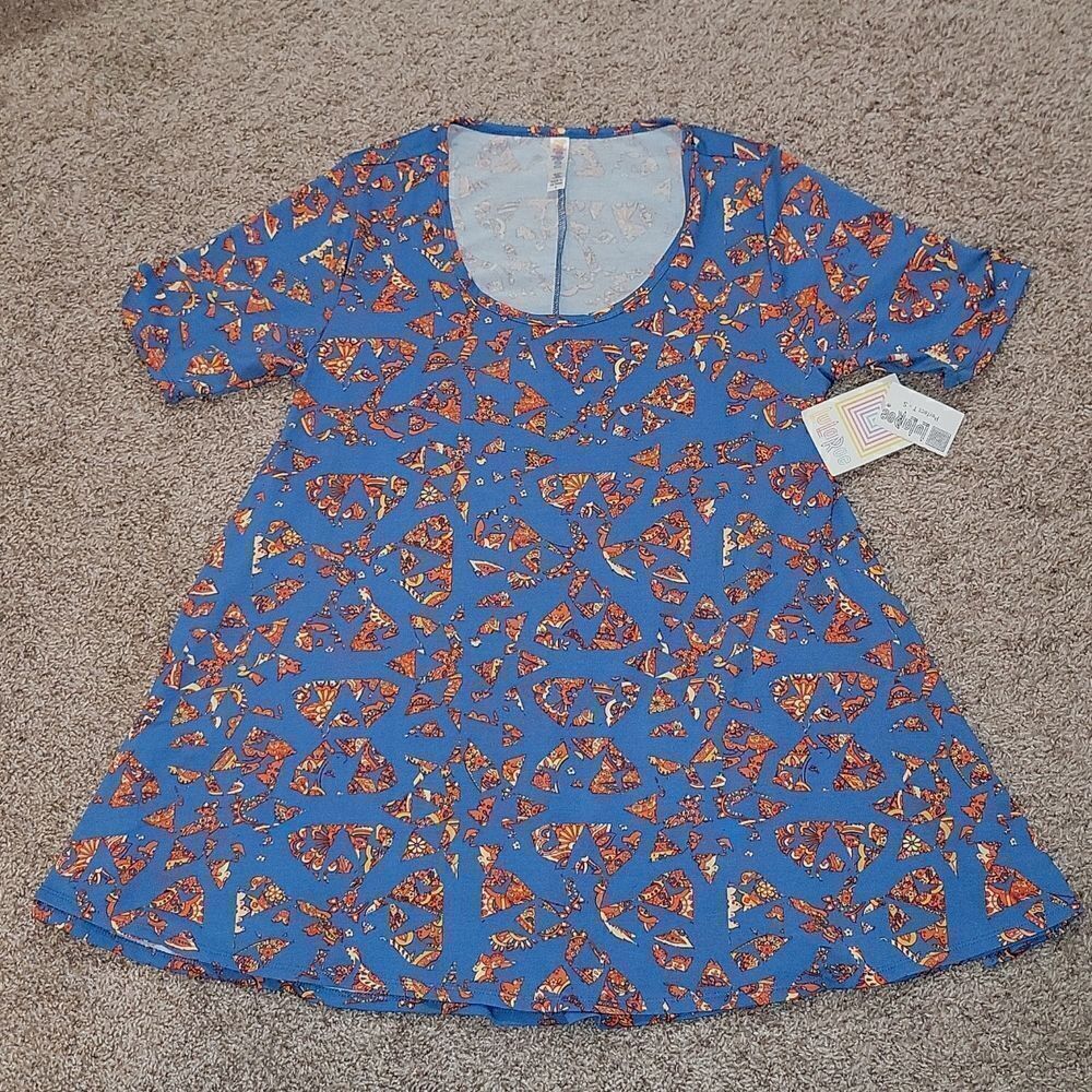 New Lularoe Perfect T Swing Shape 1/2 Sleeve Comfort Top Womens Size S (6-8)